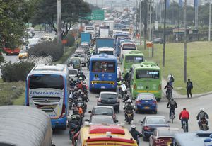 Bogotá calle 13 tráfico
trancones movilidad
Octubre 4 del 2022
Foto Guillermo Torres Reina / Semana