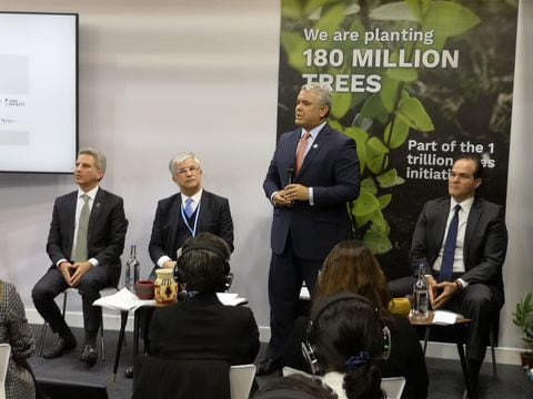 Presidente Iván Duque logró acuerdo con el BID por 500 millones de dólares para programa de crédito ambiental en la Cumbre sobre Cambio Climático COP26 en Glasgow.