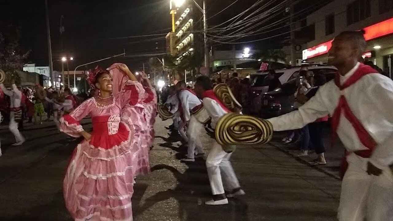 Desfile de cumbia