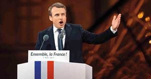 Las propuestas de Macron incluyen cinco reformas clave: pensional, laboral, electoral, educativa y simplificación de trámites para pequeñas empresas. Emmanuel Macron, presidente electo de Francia.