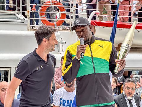 Usain Bolt en la presentación de la antorcha de los Juegos Olímpicos en París