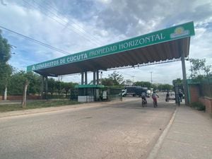 Entrada a Cenabastos, Cúcuta.