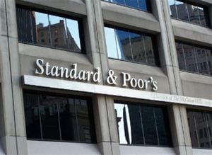 Standard and Poors indica que los bancos latinos deben mantener una liquidez adecuada para compensar cualquier potencial shock externo.