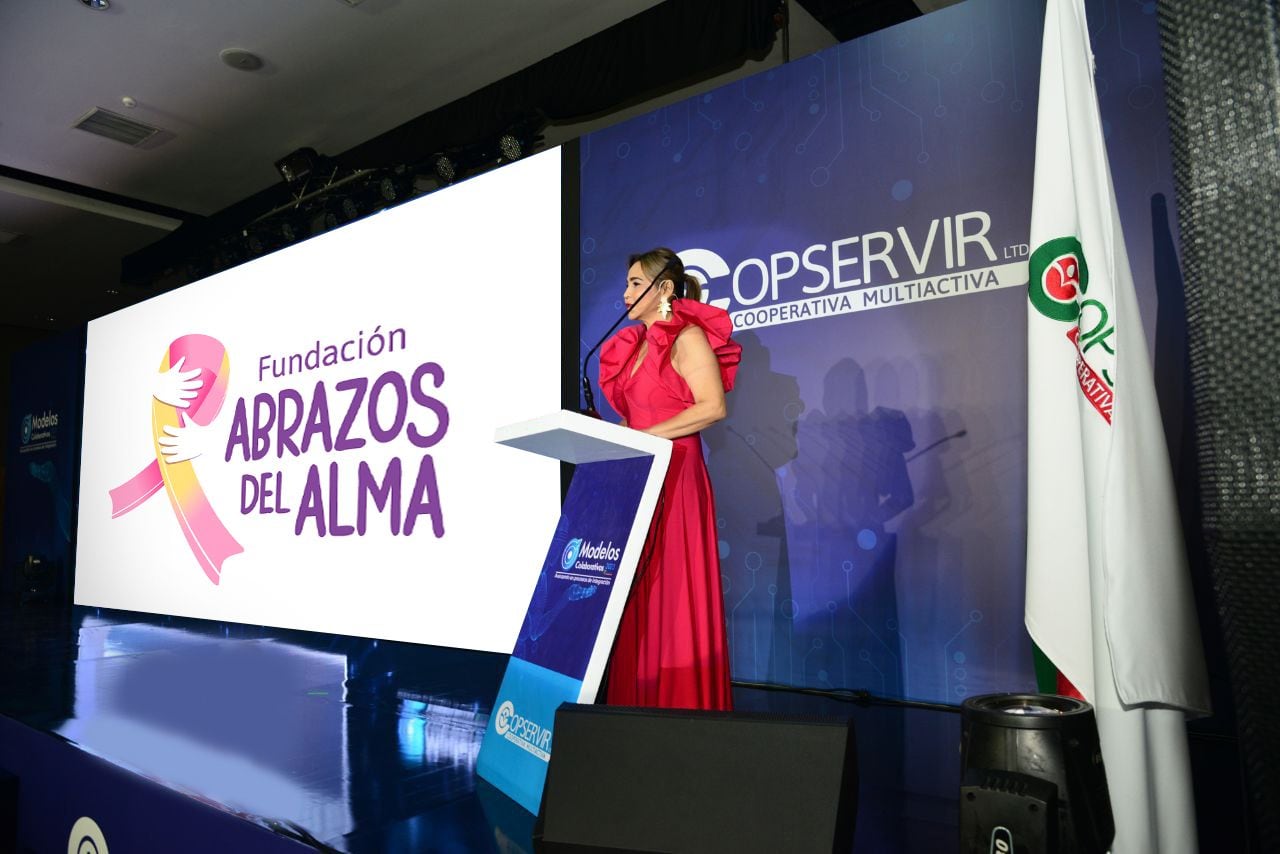 Mónica Luna Cataño, presidenta de la Fundación Abrazos del Alma.