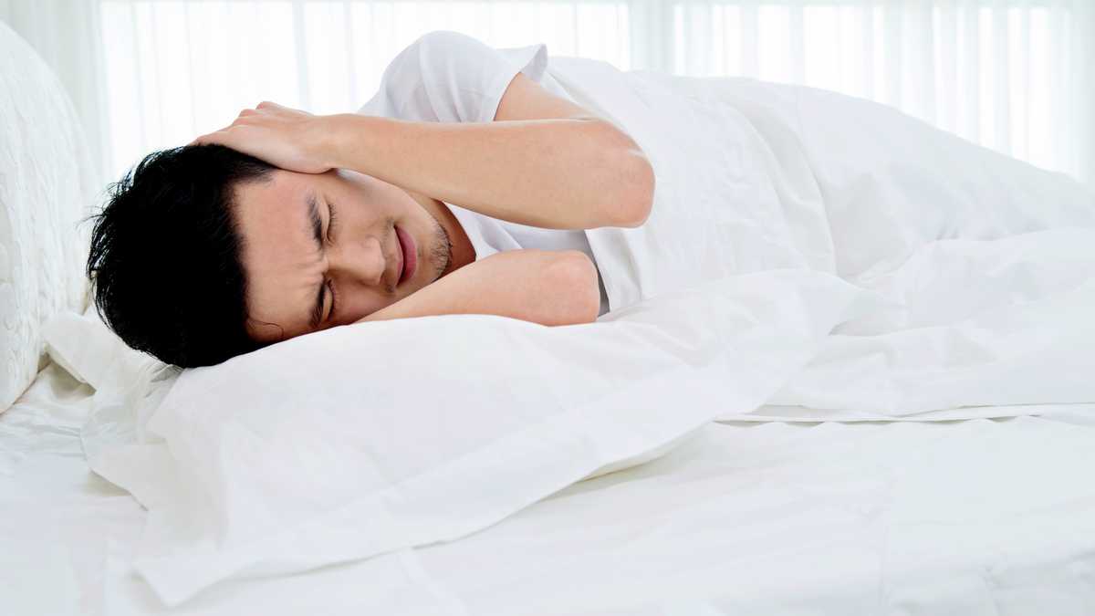 ¿Cómo dormir con un dolor de oído?