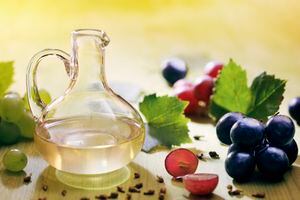 El aceite de semilla de uva es saludable para la piel.