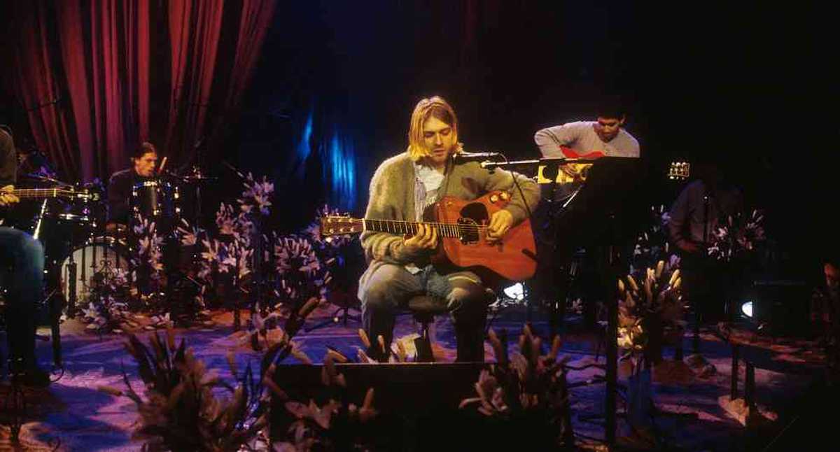 Guitarra de Kurt Cobain fue subastada a precio récord