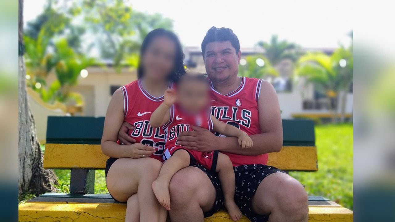 Karol Tatiana, Víctor y su pequeño hijo estaban en San Andrés celebrando el cumpleaños de Víctor. De regreso a casa en Ibagué, él murió en un accidente de tránsito.