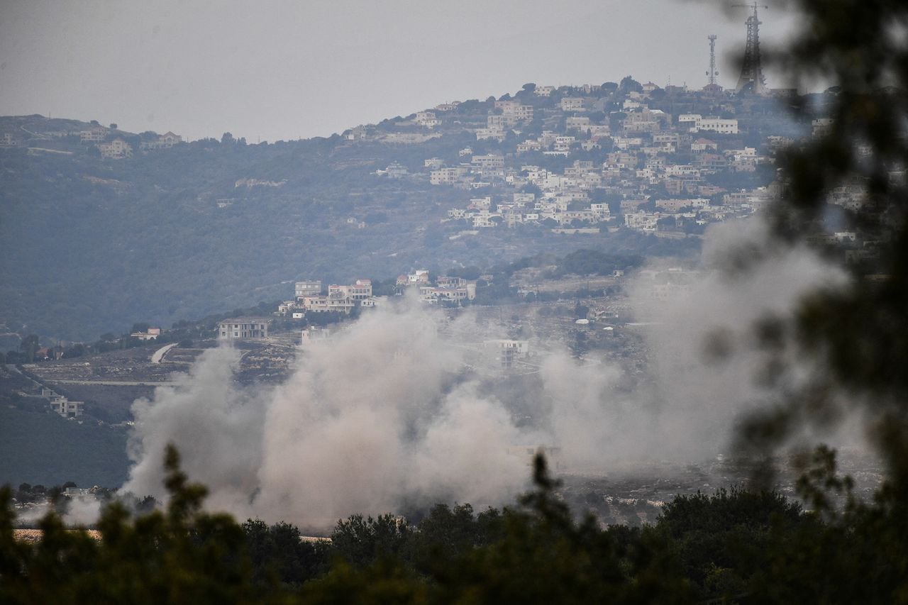 En imágenes : Las fuerzas israelíes se despliegan en la frontera con el Líbano en medio de temores de que el conflicto se expanda.