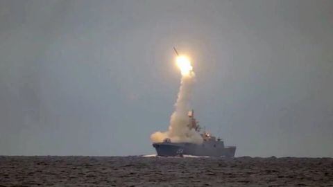 Ucrania está en alerta ante la posibilidad de lanzamiento de un misil hipersónico desde Rusia.