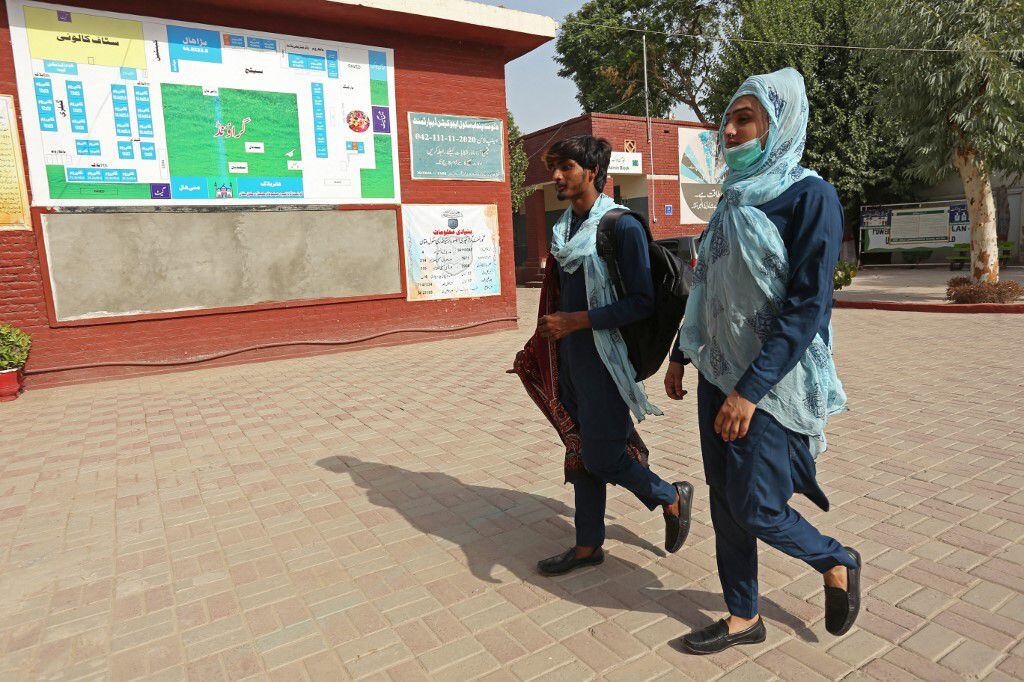 Pakistán abre una escuela pública para personas transgénero