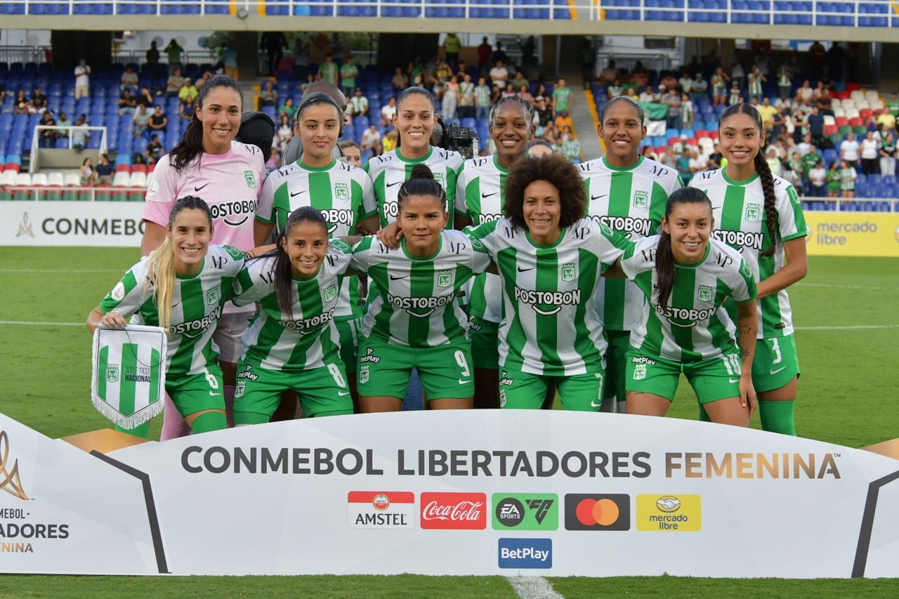 Copa Libertadores Femenino en el estadio Pascual Guerrero partido Nacional de Colombia vs Barcelona del Ecuador.