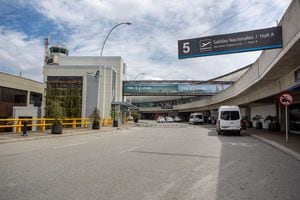 Desde las 2:40 p.m. el aeropuerto tuvo que suspender sus operaciones por el incidente.