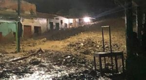 Otra emergencia en Dabeiba, Antioquia creciente de quebrada destruyó ocho viviendas y otras 40 resultaron afectadas.