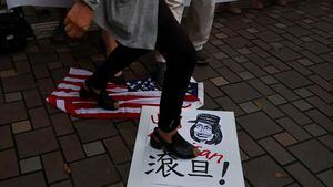 Los manifestantes participan en una protesta contra la visita de la presidenta de la Cámara de Representantes de los Estados Unidos, Nancy Pelosi, en Taipei, Taiwán, el 2 de agosto de 2022. REUTERS/Ann Wang