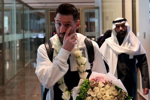 Lionel Messi ya tendría todo acordado para irse al fútbol de Arabia Saudita. Foto: AFP