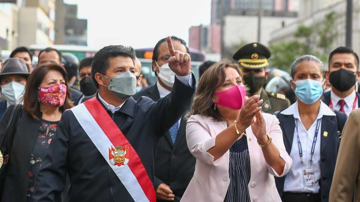 Si se aprueba la destitución de Castillo, Perú tendría su sexto presidente en los últimos cinco años.