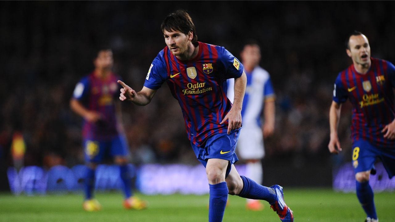 BARCELONA, SPAIN - MAY 05: Lionel Messi of FC Barcelona celebrates after scoring the opening goal during the La Liga match between FC Barcelona and RCD Espanyol at Camp Nou on May 5, 2012 in Barcelona, Spain. (Photo by Getty Images/David Ramos)