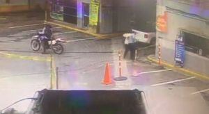 Un hombre fue atracado y asesinado en una estación de gasolina de Bogotá