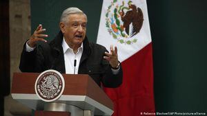 Promete justicia: El presidente de México, Andrés Manuel López Obrador, en la ceremonia de conmemoración.