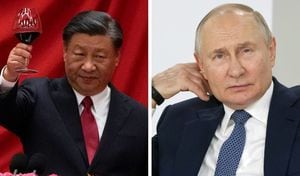 El presidente de China Xi Jinping y el mandatario ruso, Vladimir Putin, son grandes aliados