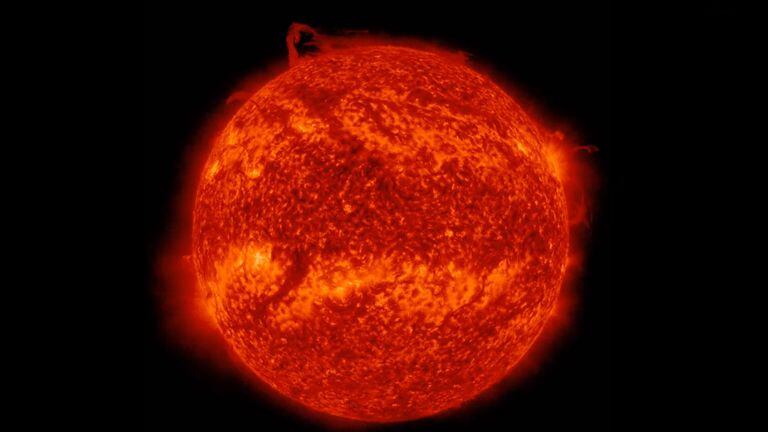 Nasa está estudiando las posibles causas de los desprendimientos solares.