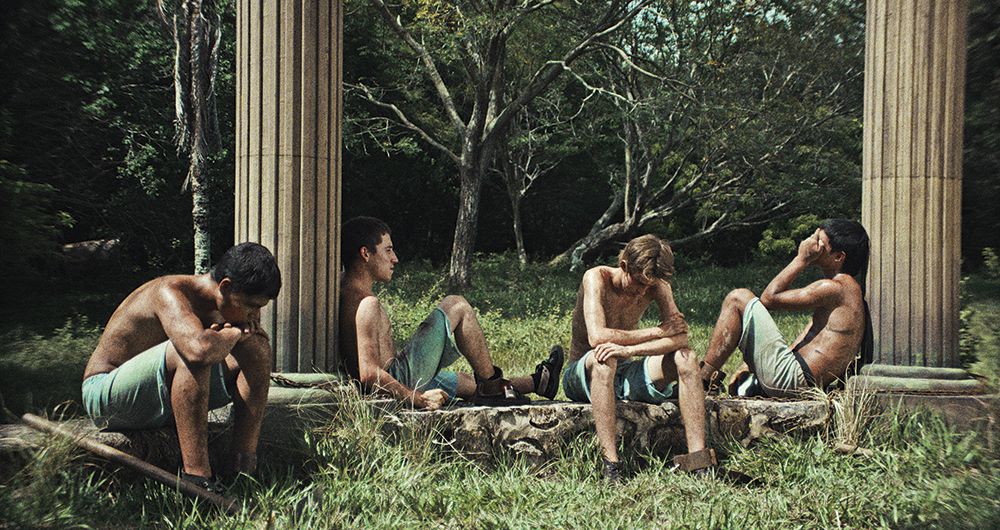 La jauría, de Andrés Ramírez Pulido, sigue a Eliú. El joven campesino paga una condena por un crimen, en un centro experimental en medio del bosque tropical. 