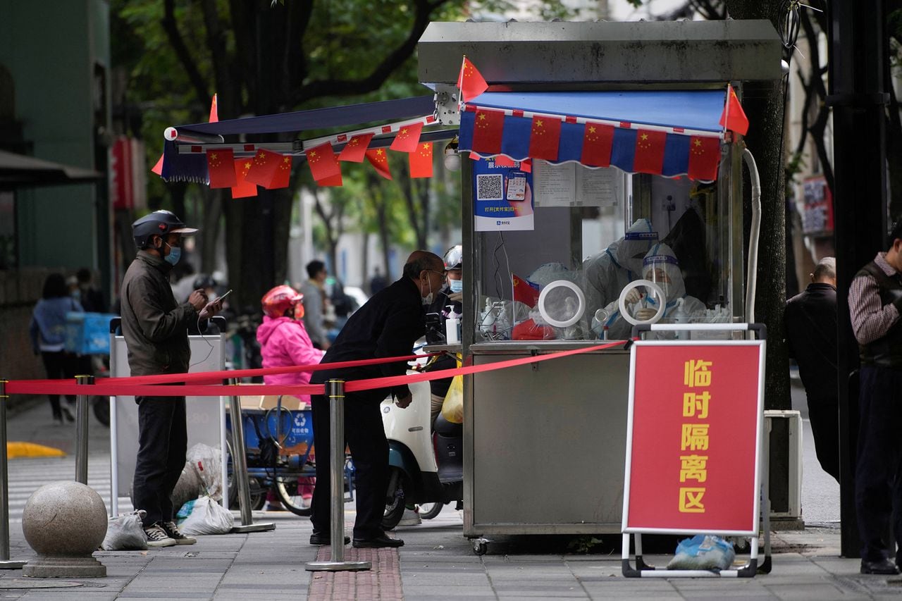Los temores de cierre de Shanghai regresan en medio del aumento de casos de COVID