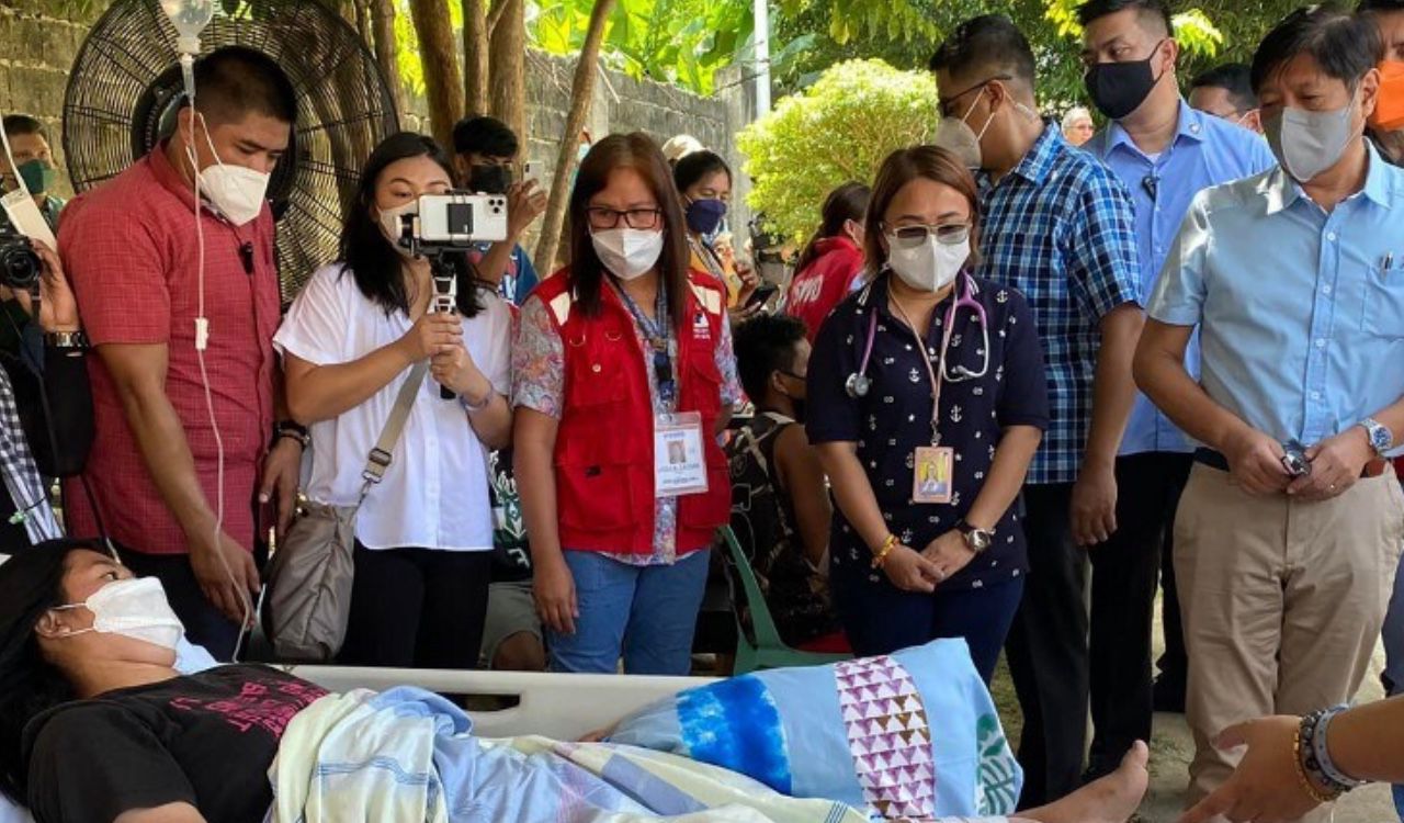 Centenares de heridos se encuentran en centros médicos en Filipinas a causa del terremoto del miércoles 27 de julio