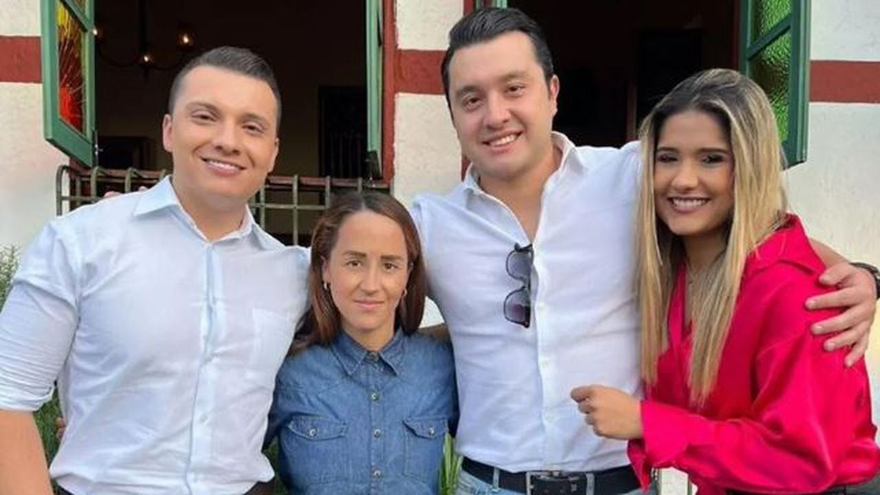 Equipo de Periodistas de 'Noticias Caracol' en Medellín