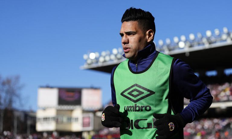 Radamel Falcao centre-forward of Rayo Vallecano and Colombia during the warm-up before the La Liga Santander match between Rayo Vallecano and Real Sociedad at Campo de Futbol de Vallecas on January 21, 2023 in Madrid, Spain. (Photo by Getty Images/Jose Breton/Pics Action/NurPhoto)