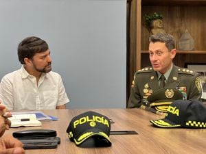 El director de la Policía Nacional,  mayor general Henry Sanabria Cely se reunió con el alcalde de Barranquilla.