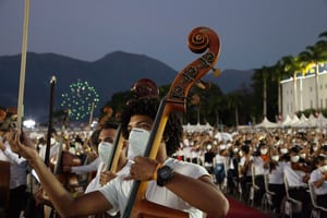 El pasado 13 de noviembre, músicos de toda Venezuela se congregaron en el patio de honor de la Academia Militar, ubicada cerca del Paseo Los Próceres en Caracas.