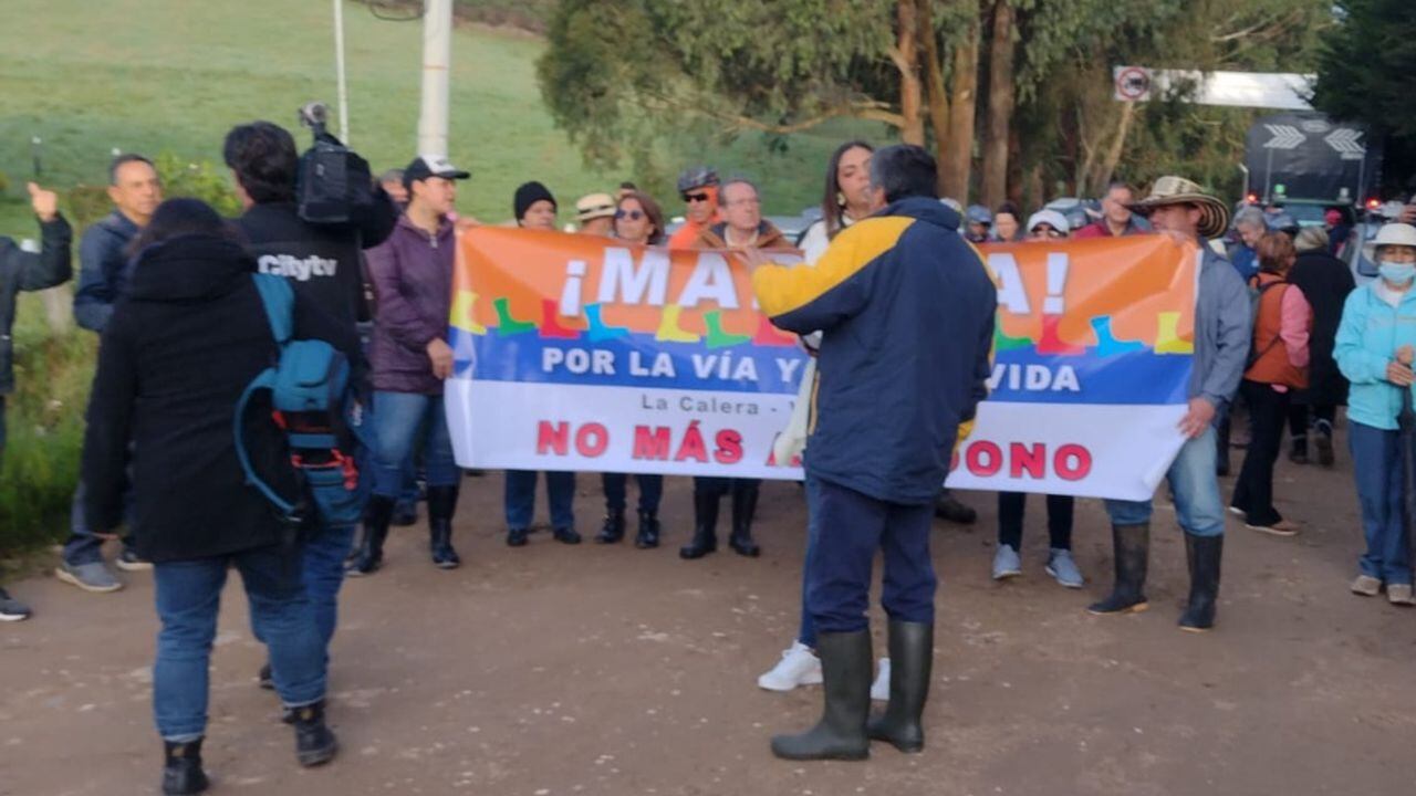 Los habitantes le exigen a la Gobernación de Cundinamarca y a la Alcaldía de La Calera, la pavimentación inmediata de esta vía