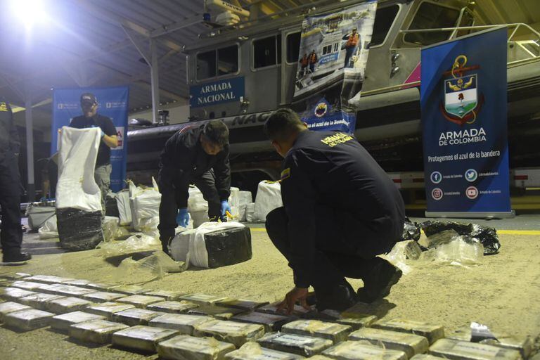 De acuerdo con la Armada Nacional, con este ya son más de 2.8 toneladas de cocaína incautada en la última semana en la costa Caribe.