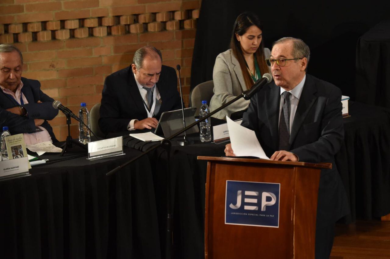 JEP Justicia especial Para la Paz, Reconocimiento del Exsecretariado de las FARC EP caso 01