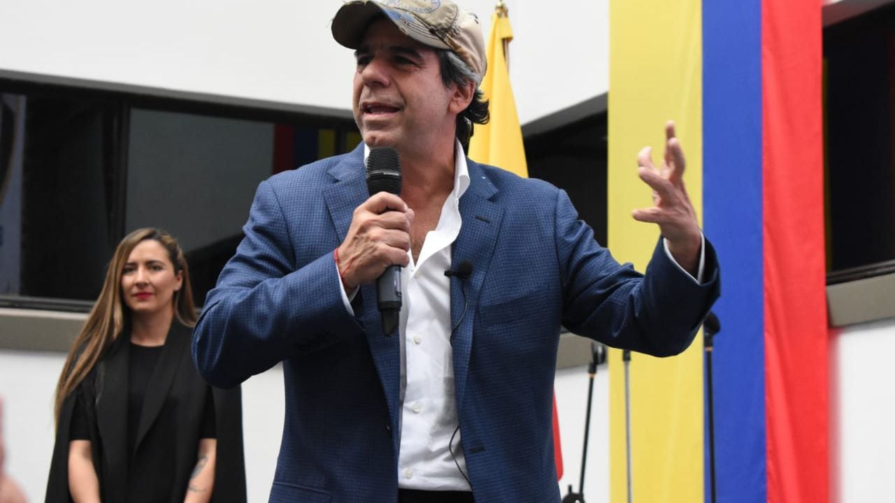 Alex Char entrega de firmas en registraduria Equipo por Colombia