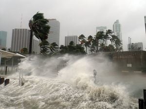 Las fuertes lluvias generaron pánico en varios municipios del Atlántico.