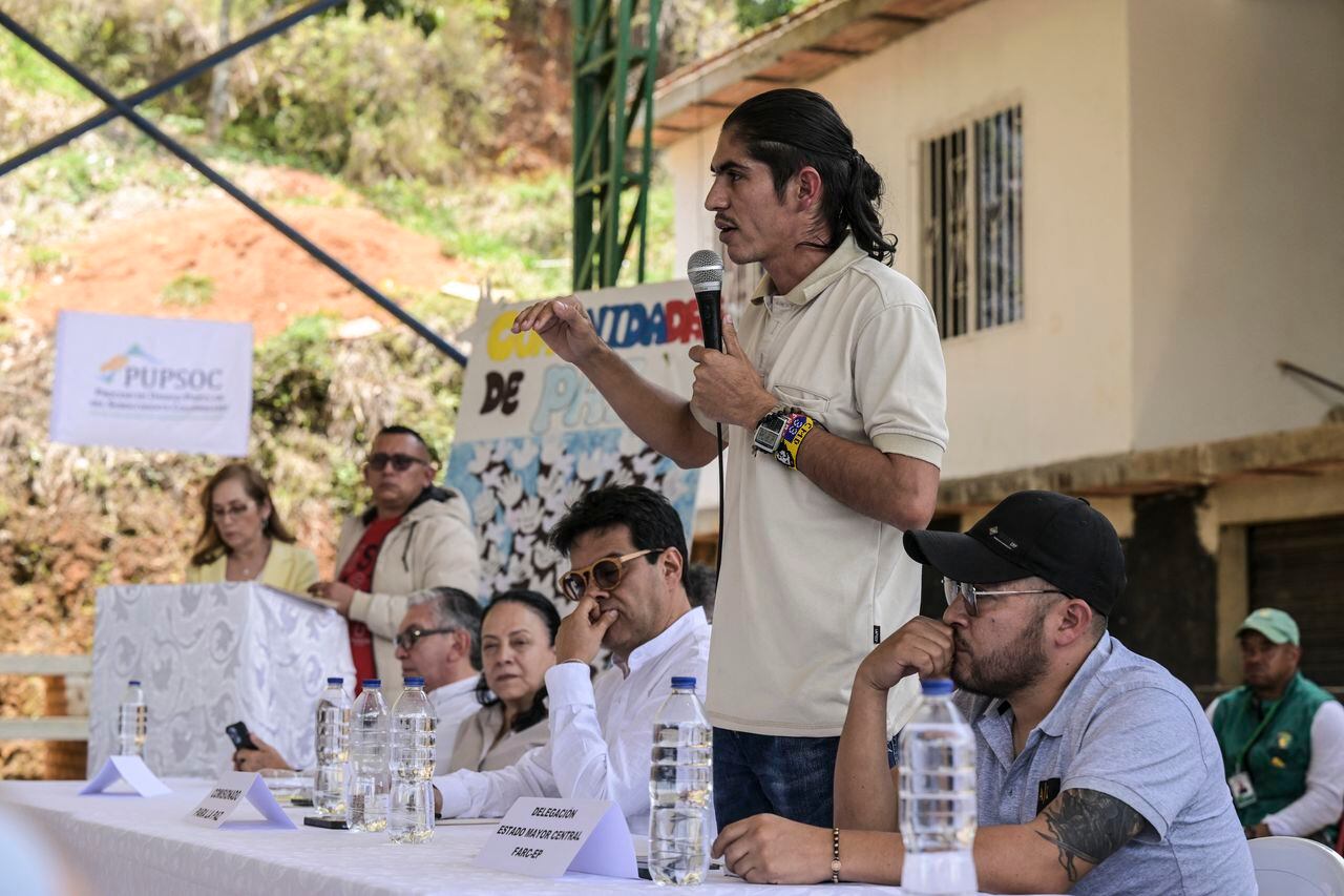 Diálogos de las disidencias de las Farc con el Gobierno Nacional en el departamento del Cauca.
