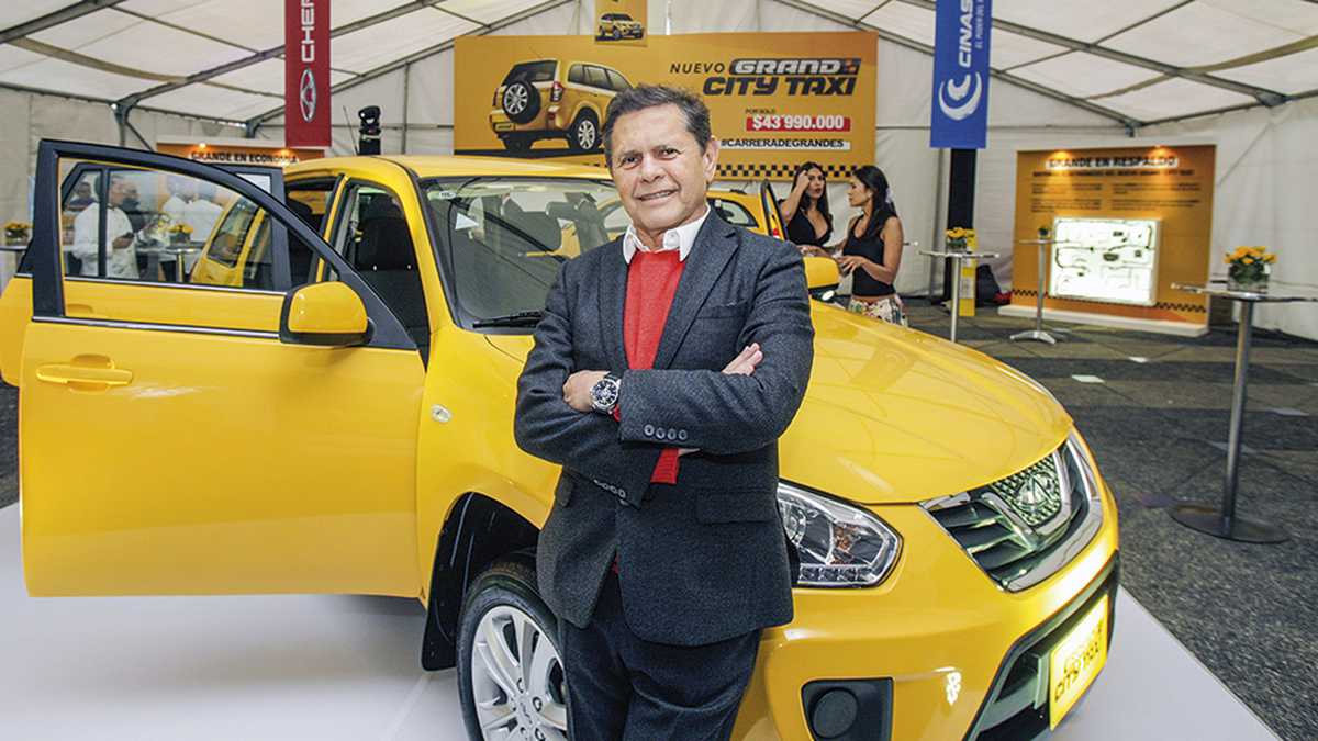 La venta de miles de taxis Hyundai, conocidos como “zapaticos” en el mercado, catapultó el millonario negocio automotor de Carlos Mattos.