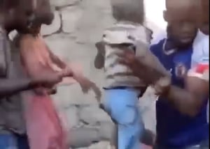 Dos menores fueron rescatados de los escombros en Haití