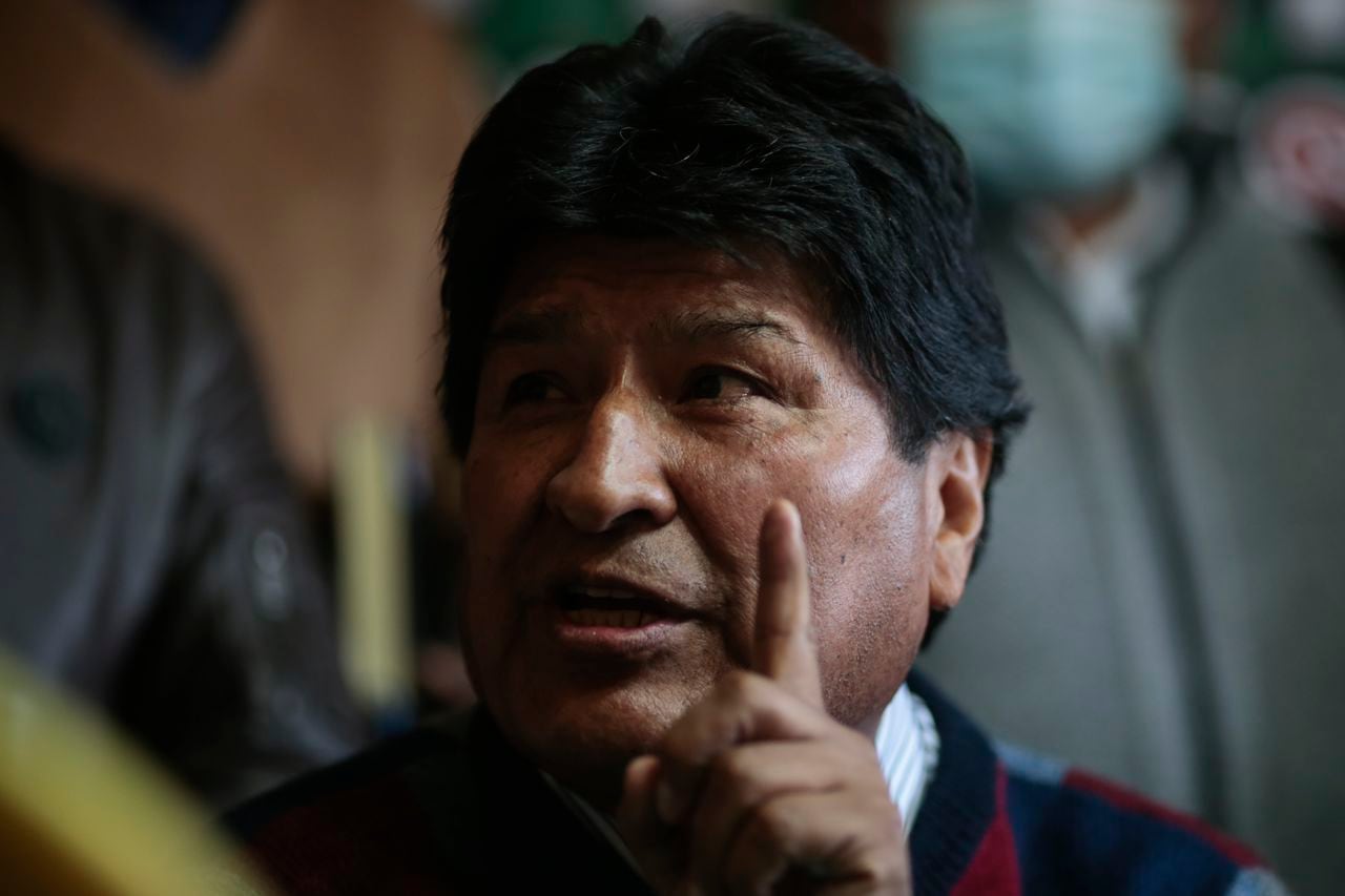 LA PAZ, BOLIVIA - AUGUST 24: Former President of Bolivia Evo Morales speaks during a press conference on August 24, 2021 in La Paz, Bolivia. Morales referred to Jeanine Añez who is imprisoned since March 13 as part of the investigation for the civil unrest the resulted in Evo Morales resignation. Morales stated that Añez should receive the maximum penalty for a coup. (Photo by Gaston Brito/Getty Images)