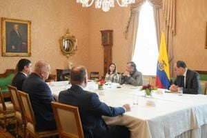 Presidente Gustavo Petro se reunió con las altas cortes en la Casa de Nariño
