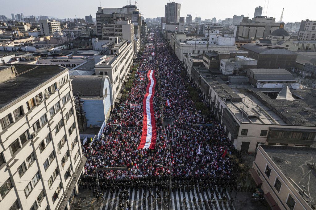 Masiva manifestación en Lima en contra del presidente Pedro Castillo.