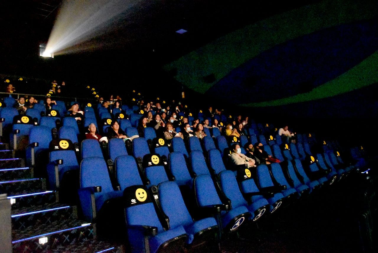 Reapertura salas de Cine Colombia Portal 80