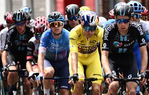 Wout Van Aert sufrió dos complicaciones durante la etapa 5 del Tour de Francia 2022