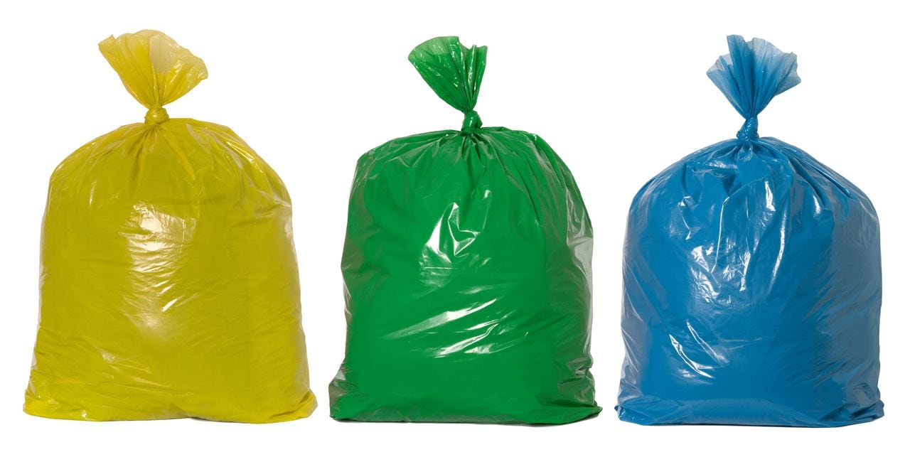 Amarillo, verde y azul son algunos de los colores que se aplican en el código de reciclaje.