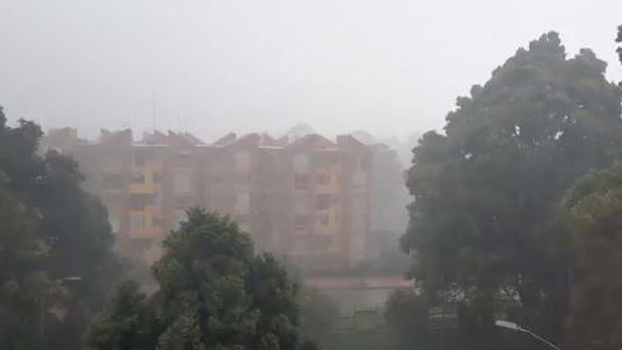 En la tarde del jueves 19 de enero se presentaron fuertes lluvias en varios puntos de Bogotá.