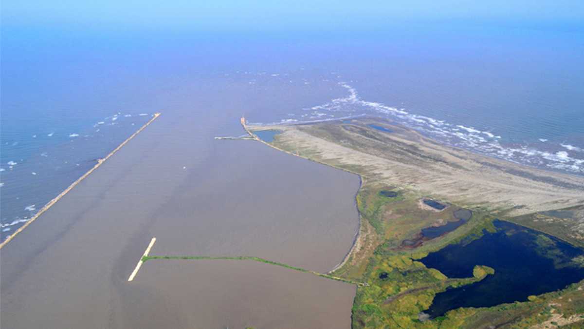 Canal de acceso al puerto de Barranquilla, en la desembocadura del río Magdalena.