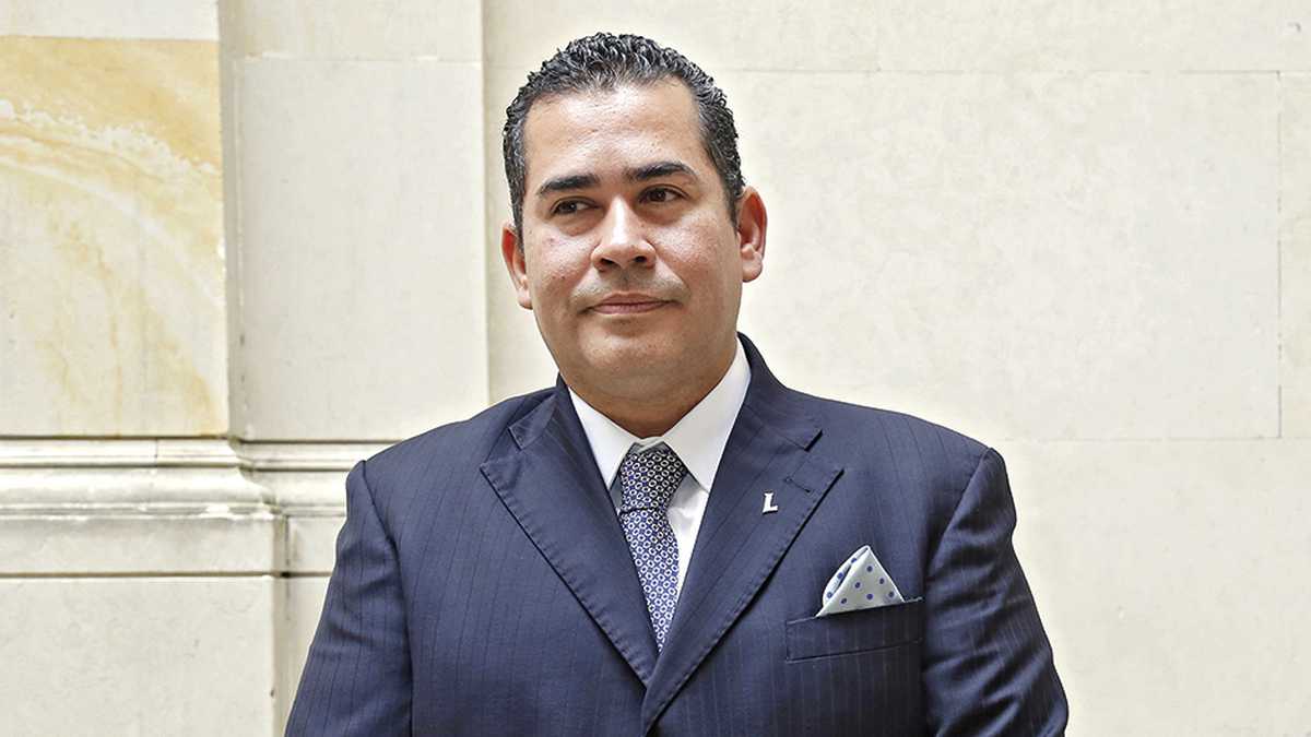 Alejandro Carlos Chacón